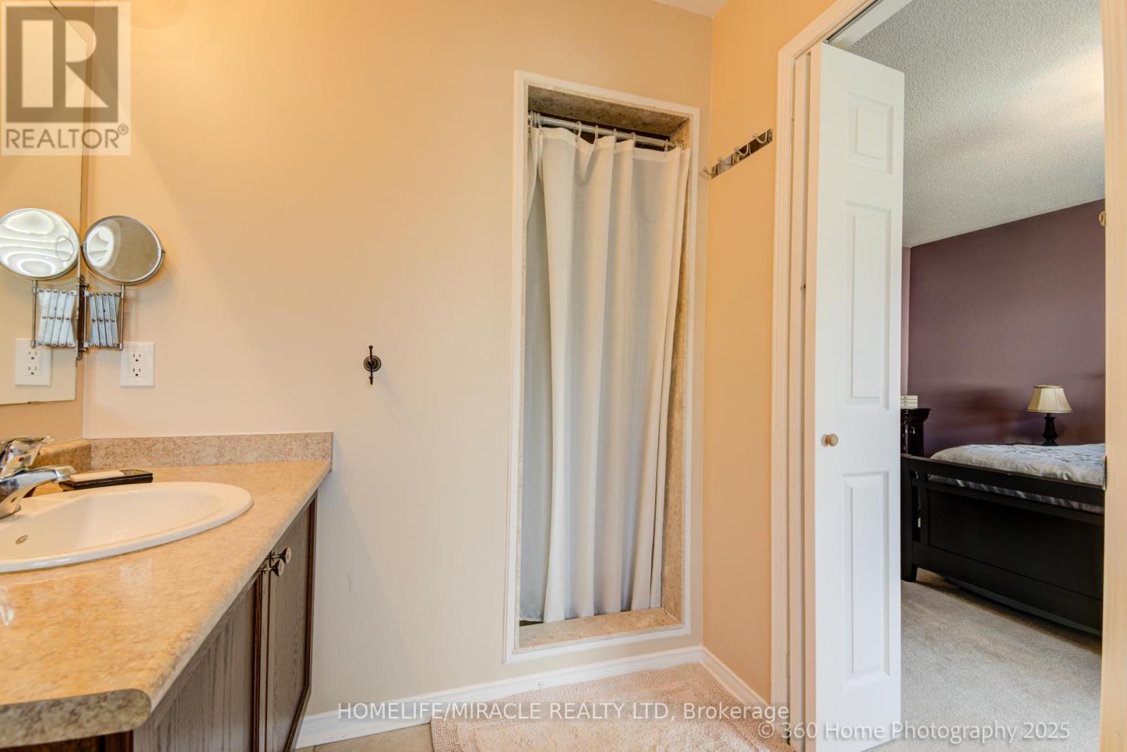 193 Orr Drive, Bradford West Gwillimbury, Ontario  L3Z 0S2 - Photo 21 - N12164777
