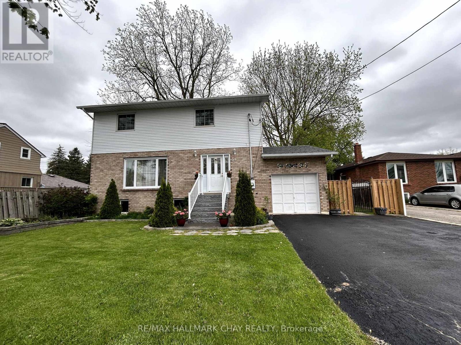 54 ALBERT STREET E, New Tecumseth, Ontario