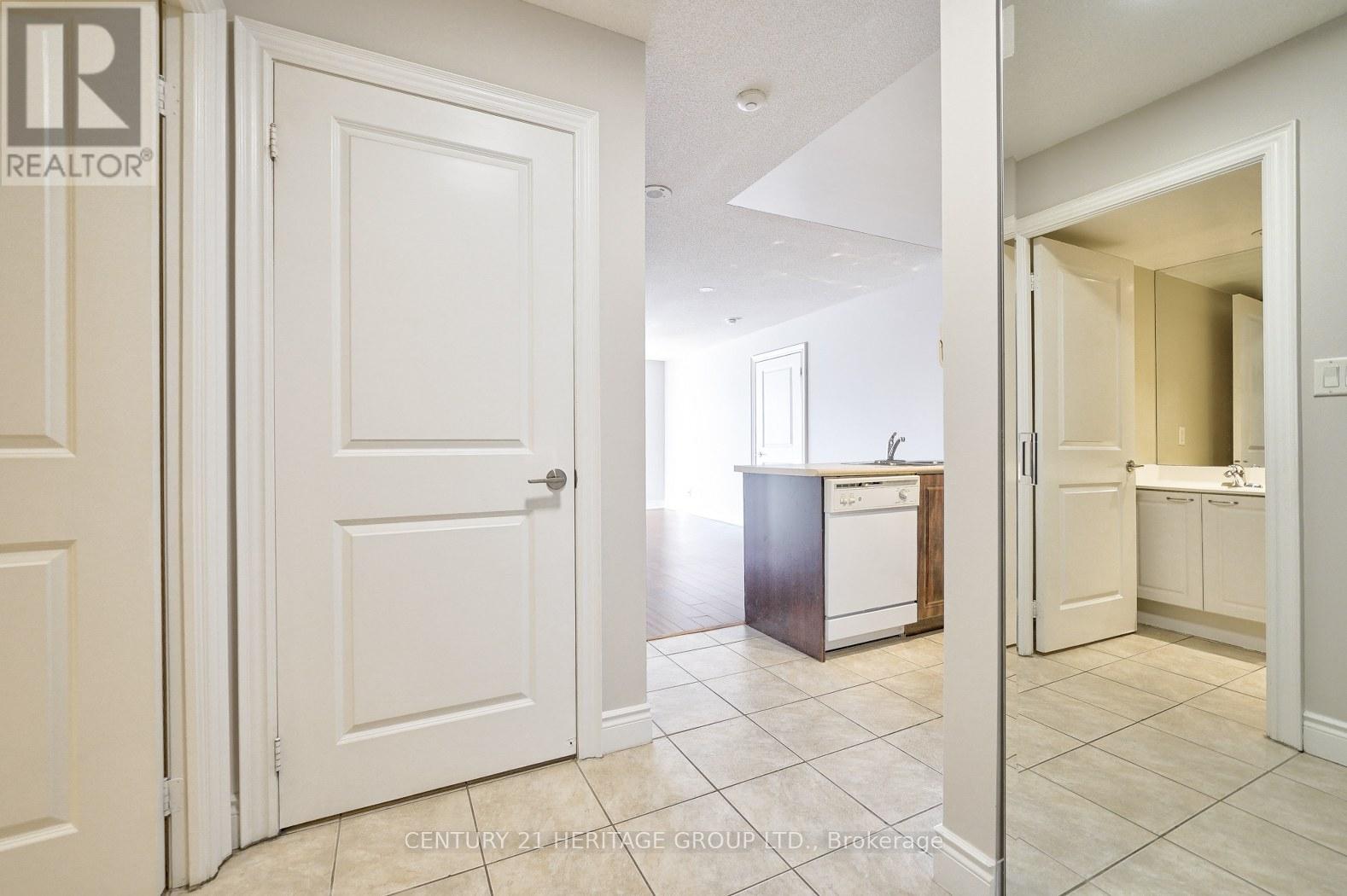 509 - 88 Times Avenue, Markham, Ontario  L3T 7Z4 - Photo 4 - N12164895