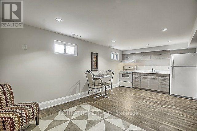 Lower - 167 Septonne Avenue, Newmarket (Bristol-London), Ontario  L3Y 2W4 - Photo 2 - N12164899