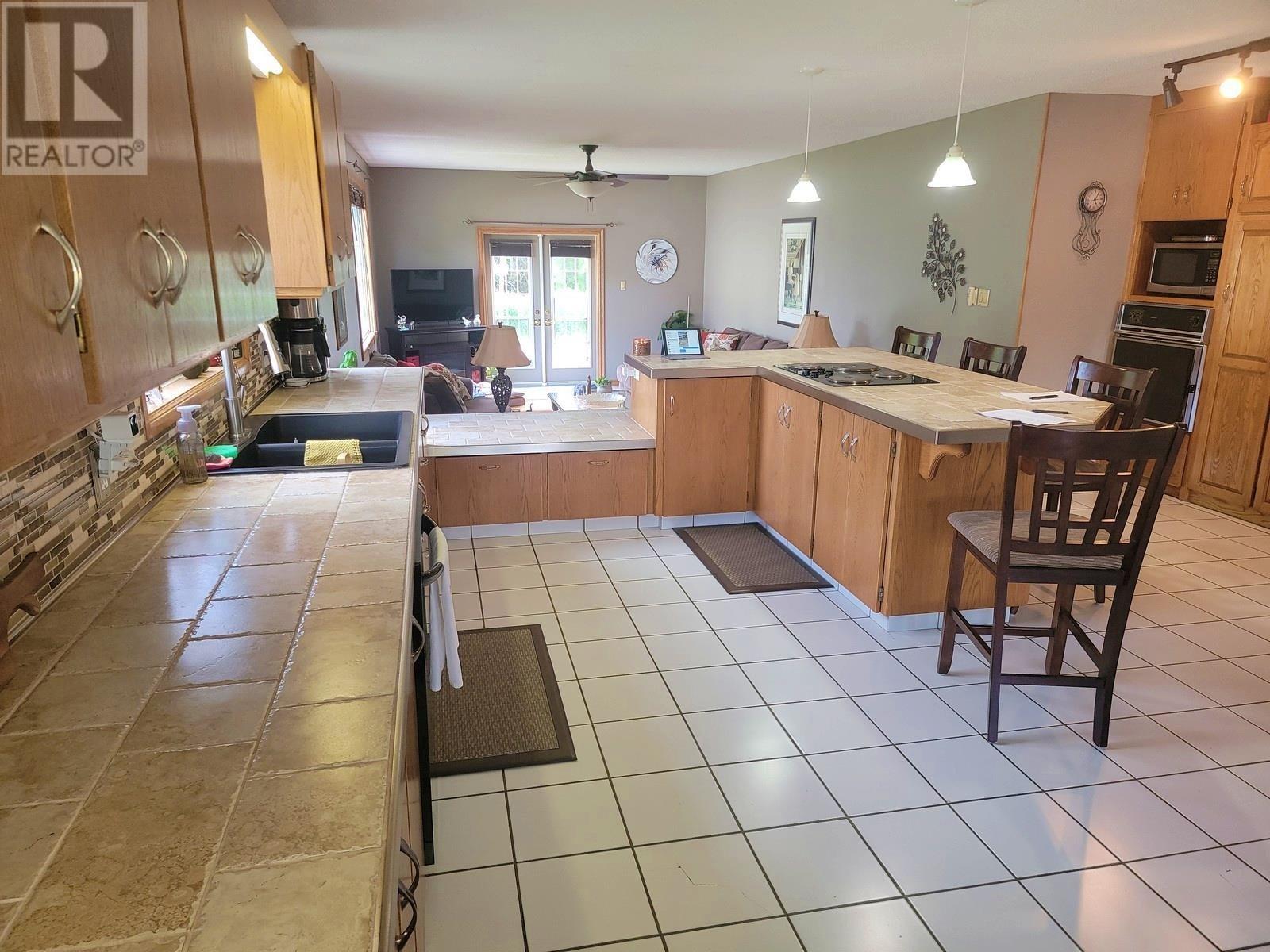 104 Centennial Dr, Schreiber, Ontario  P0T 2S0 - Photo 4 - TB251263