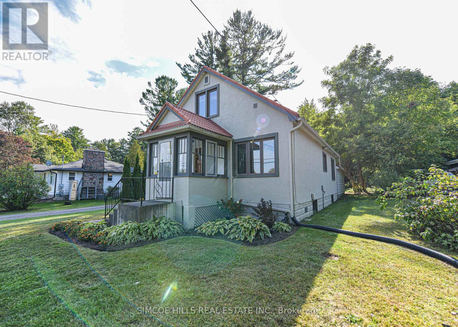 102 Line 15 Line N, Oro-Medonte, Ontario  L3V 8H5 - Photo 1 - S12164627