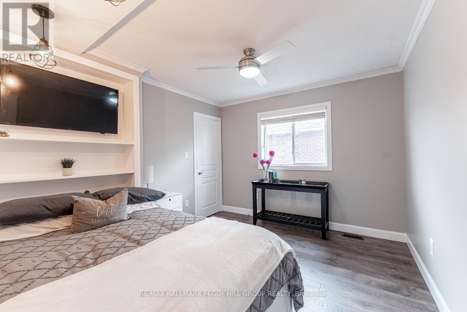 44 Tudor Crescent, Barrie, Ontario  L4M 0A8 - Photo 9 - S12164665