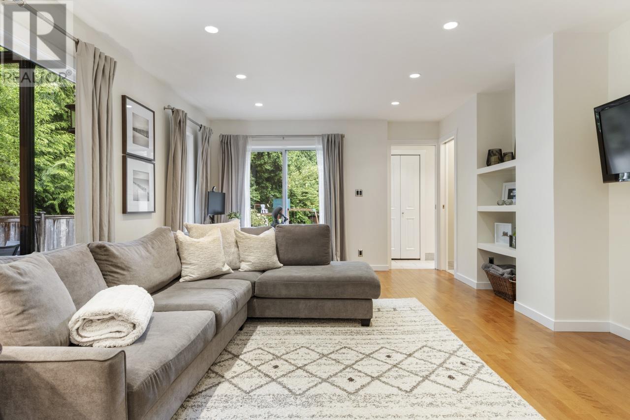 4700 Underwood Avenue, North Vancouver, British Columbia  V7K 3A8 - Photo 14 - R3005378