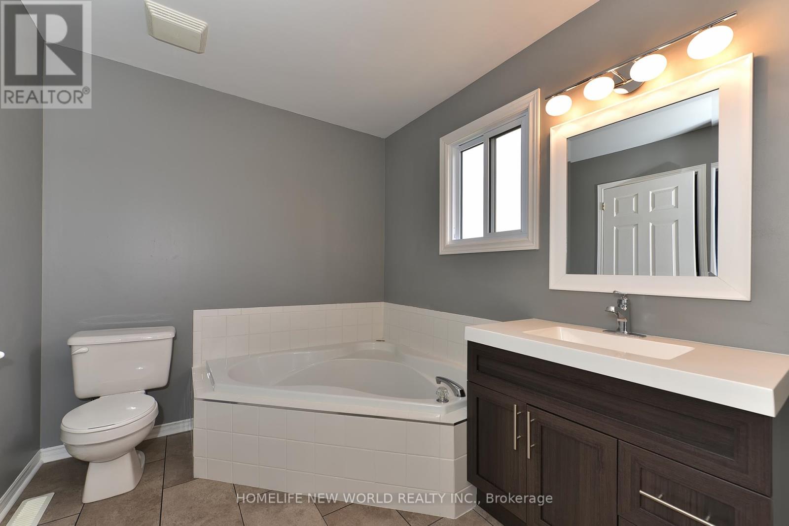 9 - 185 North Centre Road, London North, Ontario  N5X 4C9 - Photo 21 - X12163815