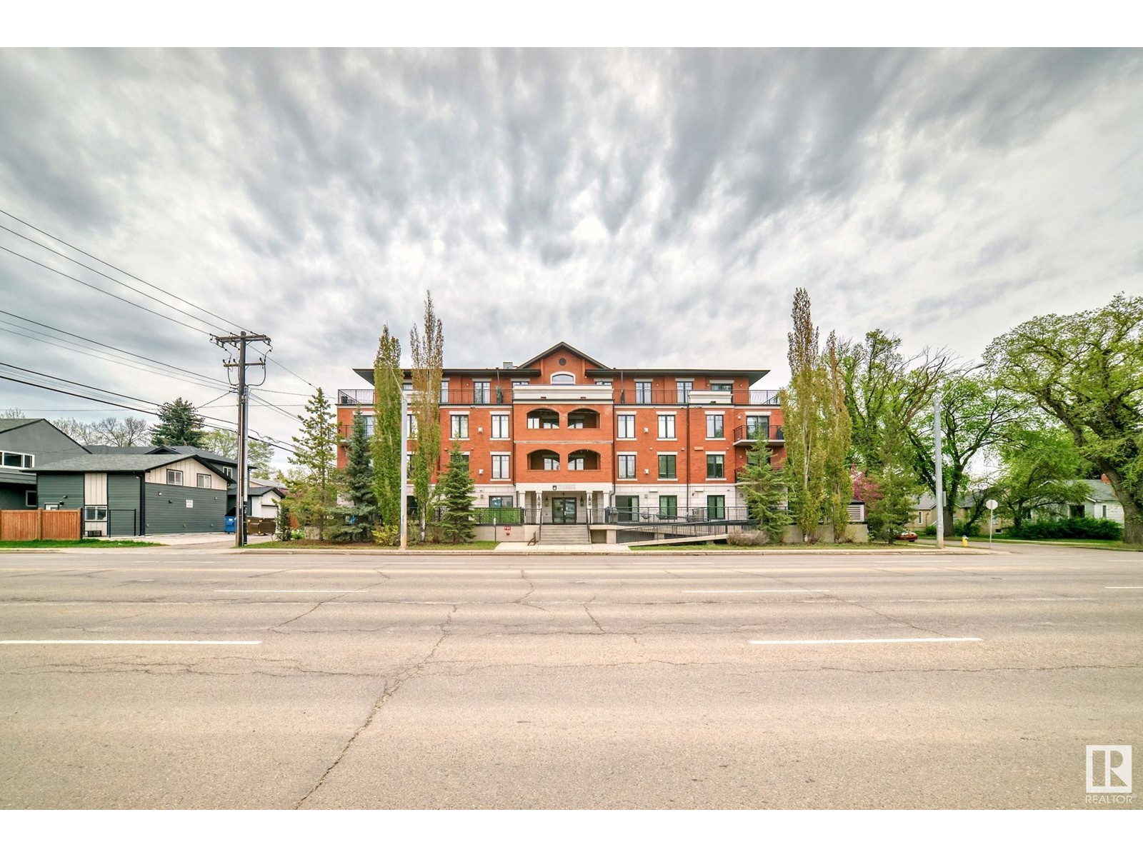 #102 7907 109 St Nw, Edmonton, Alberta  T6G 1C7 - Photo 2 - E4437746