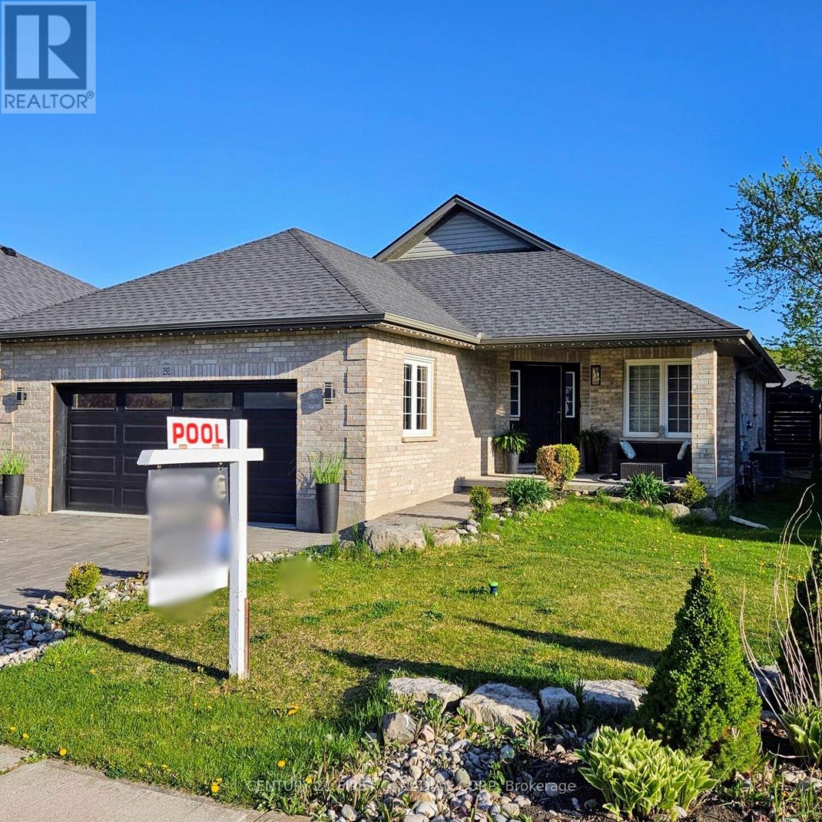 292 THORN DRIVE, Strathroy-Caradoc, Ontario