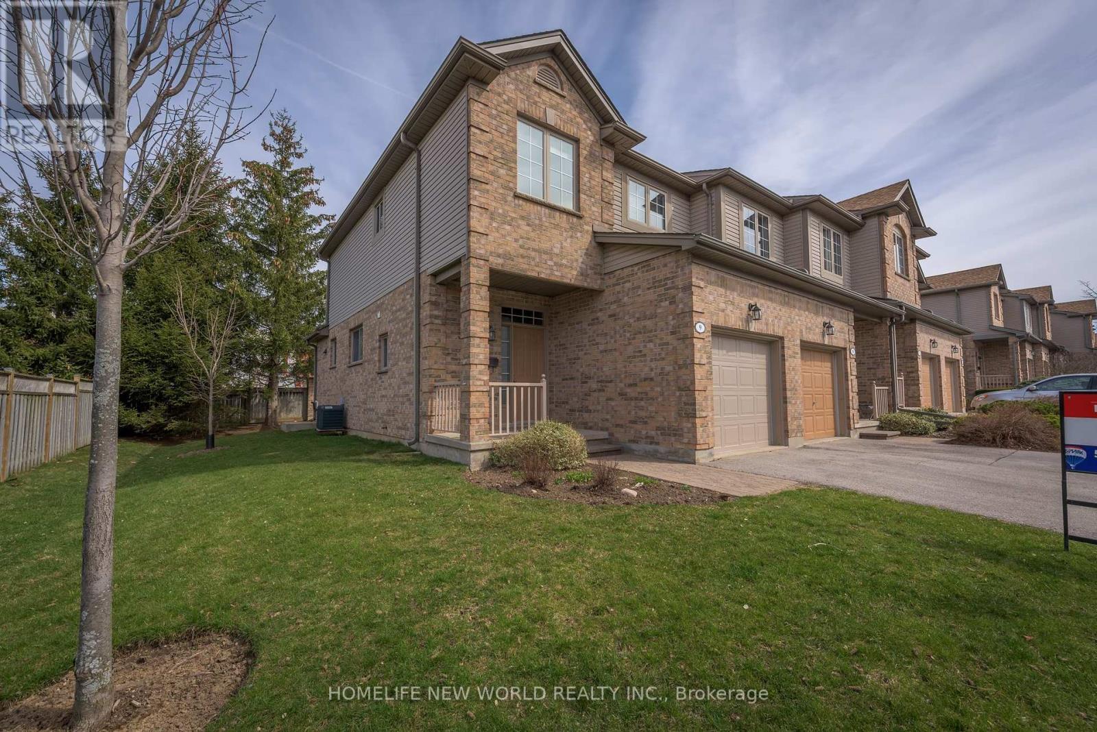 9 - 185 North Centre Road, London North, Ontario  N5X 4C9 - Photo 1 - X12163815