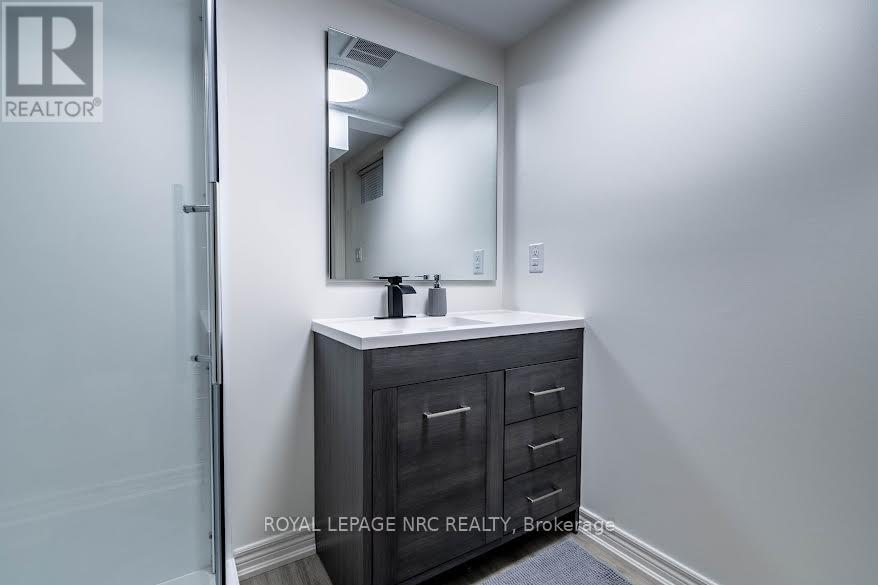 B - 261 Scott Street, St. Catharines, Ontario  L2N 1H9 - Photo 21 - X12164984