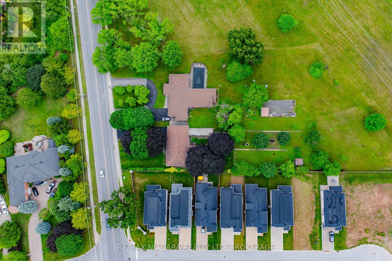 6378 Mountain Road, Niagara Falls (Stamford), Ontario  L2E 6S4 - Photo 24 - X12165007