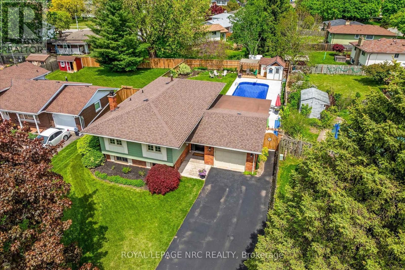 6 Mccoll Drive, Welland, Ontario  L3C 3L7 - Photo 2 - X12165062