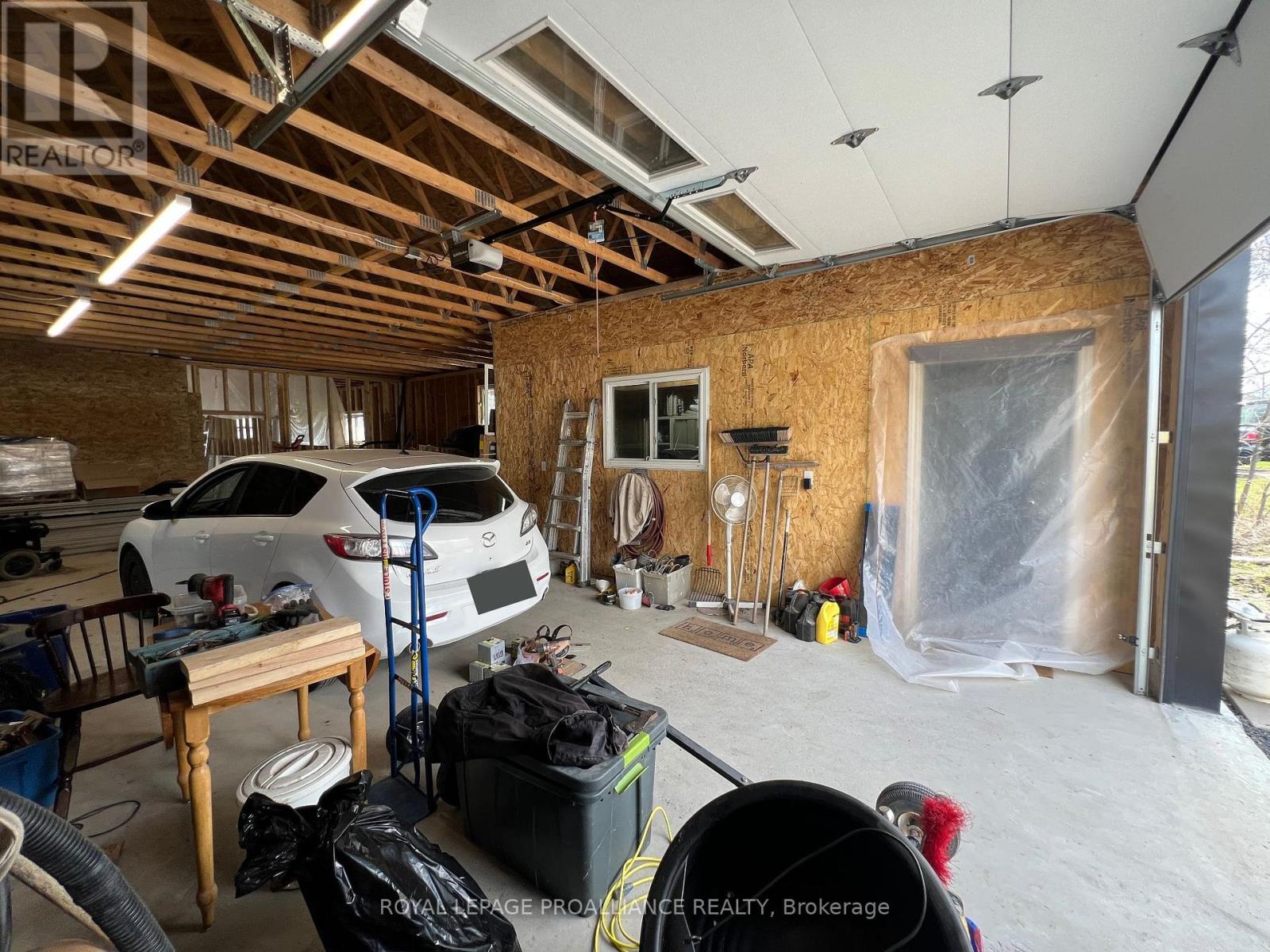 794 County Road 28, Prince Edward County, Ontario  K8N 4Z7 - Photo 13 - X12104180
