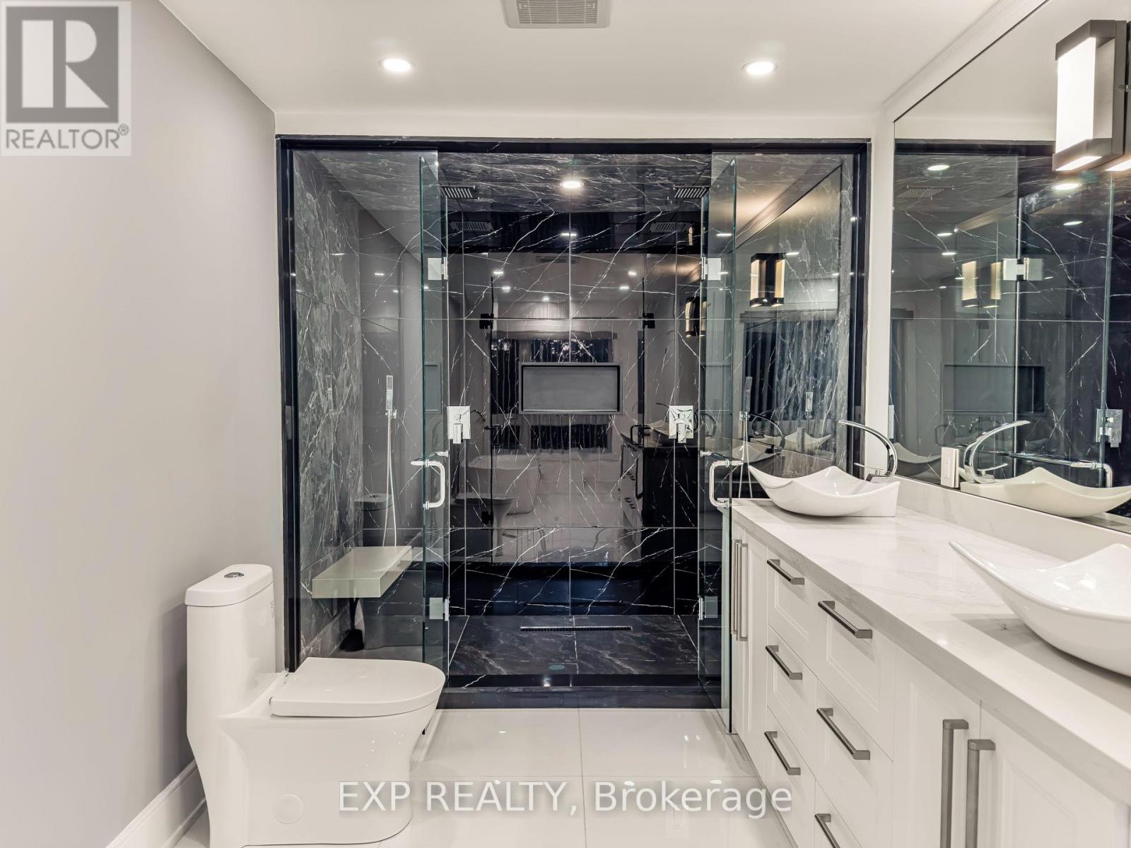 393 Burnhamthorpe Road, Toronto, Ontario  M9B 2A7 - Photo 24 - W12164674