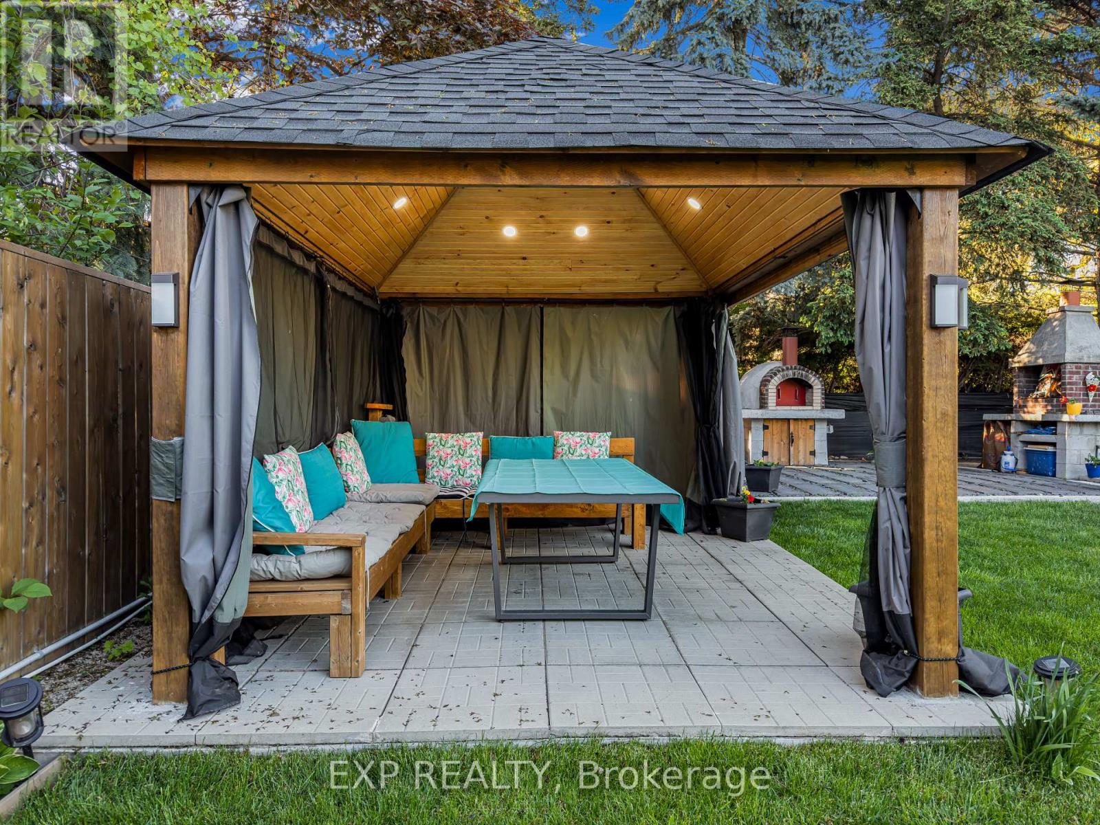 393 Burnhamthorpe Road, Toronto, Ontario  M9B 2A7 - Photo 39 - W12164674