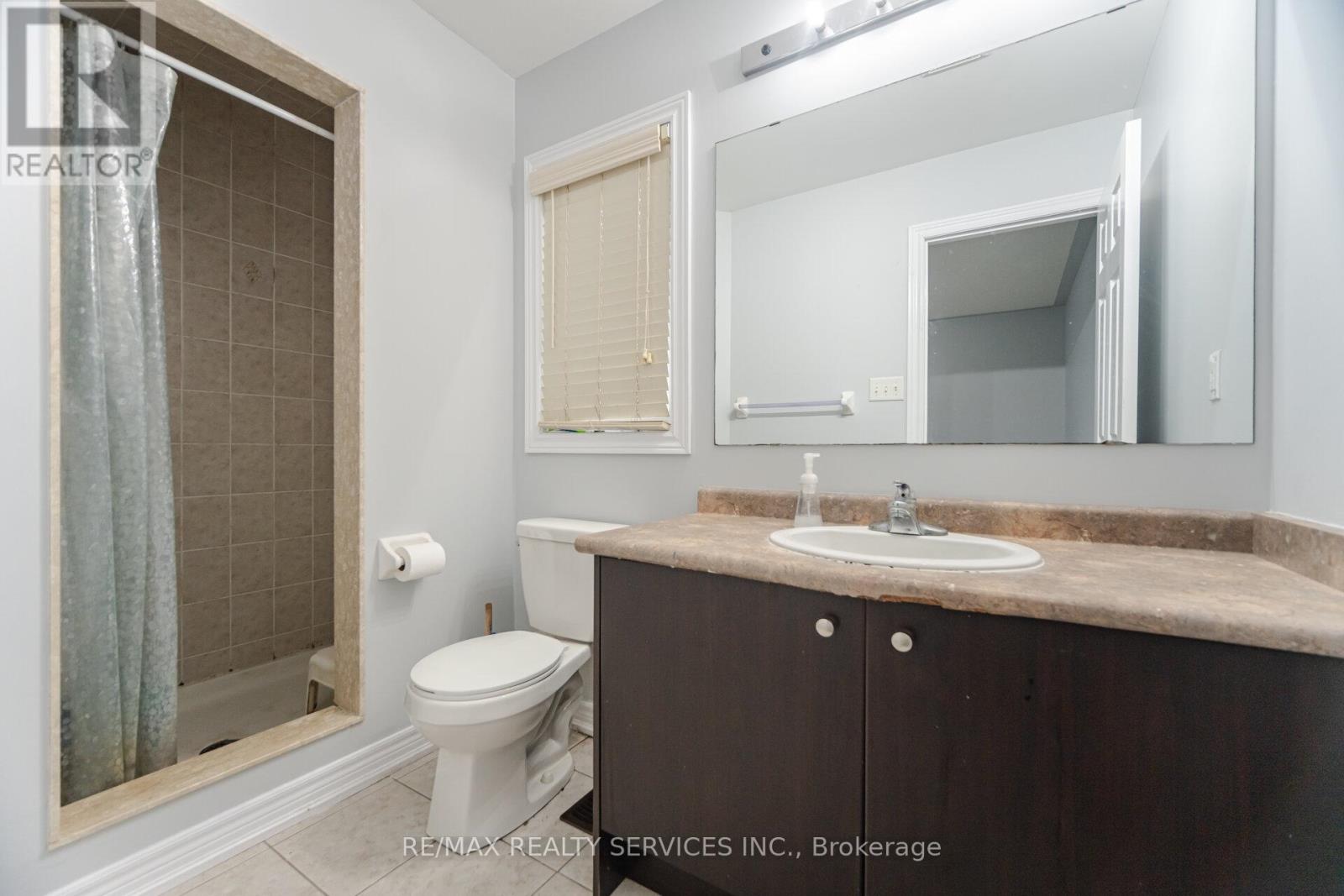 90 Crumlin Crescent, Brampton, Ontario  L6X 0Y4 - Photo 24 - W12164686