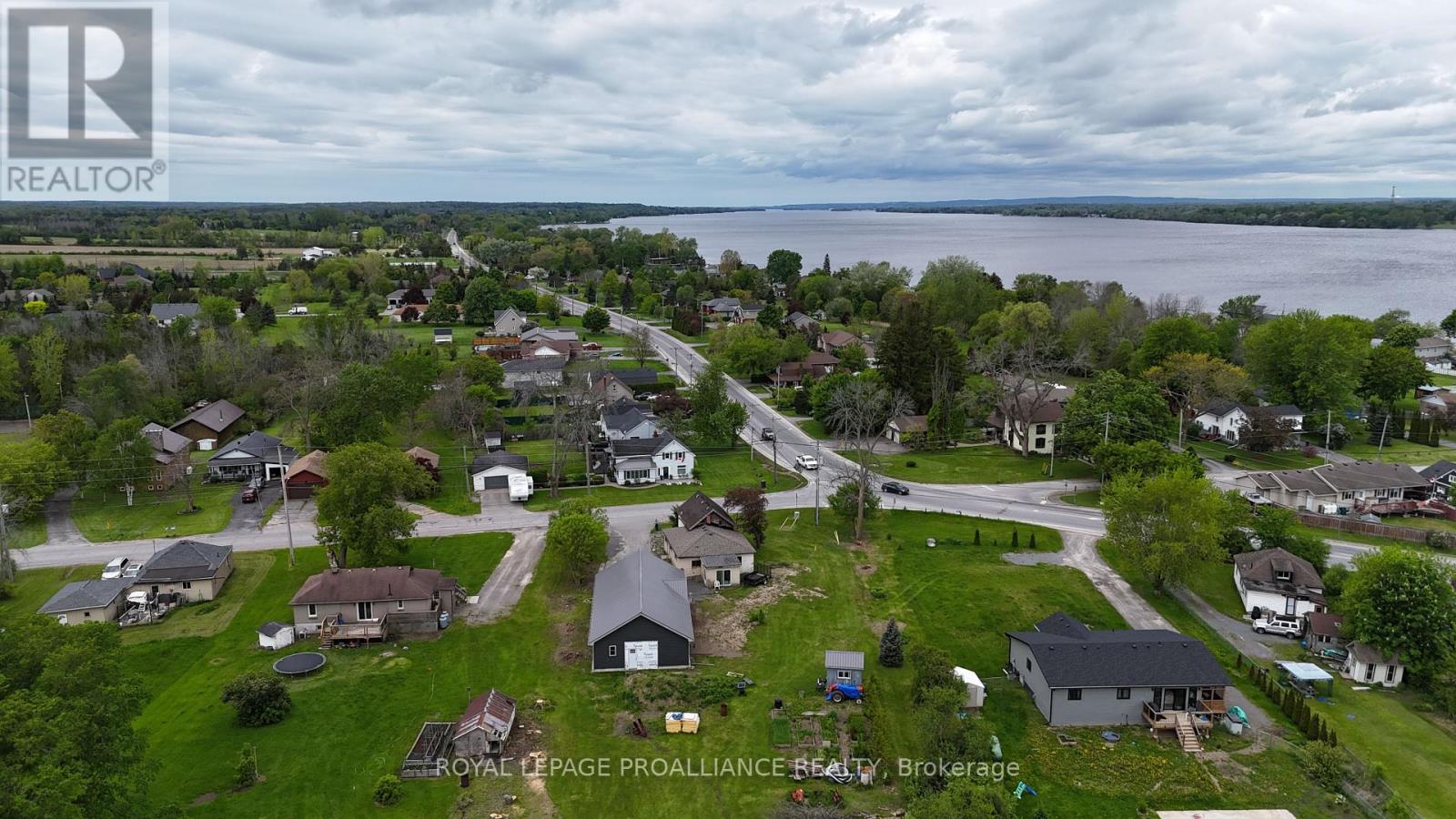 794 County Road 28, Prince Edward County, Ontario  K8N 4Z7 - Photo 21 - X12104180