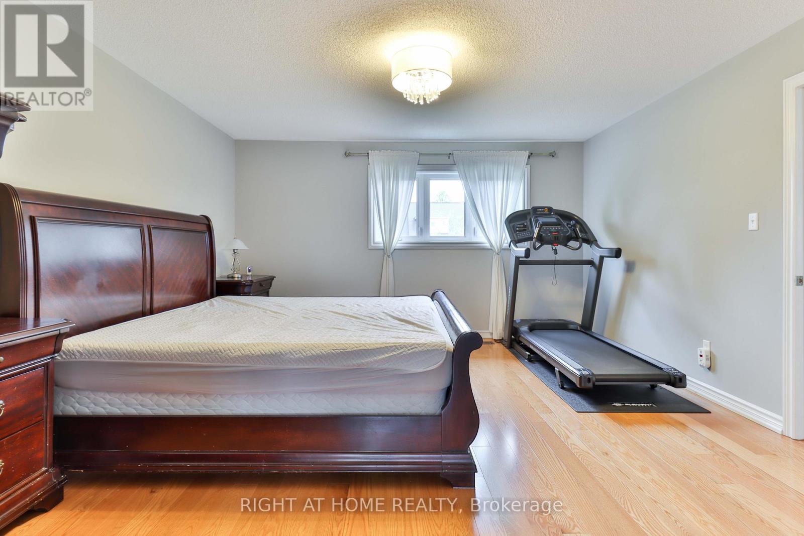 48 Inverhuron Trail, Oakville (Ro River Oaks), Ontario  L6H 5Z7 - Photo 16 - W12164717