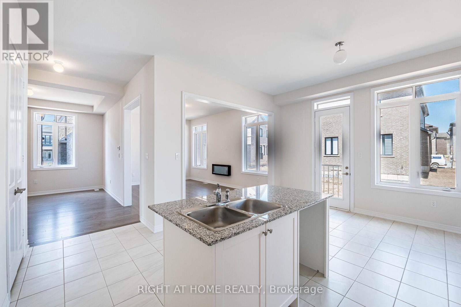 863 Plum Place, Milton, Ontario  L9T 7E7 - Photo 19 - W12164781