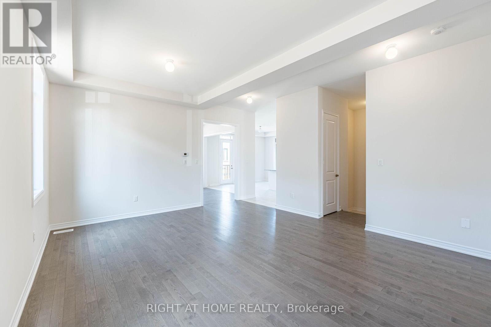 863 Plum Place, Milton, Ontario  L9T 7E7 - Photo 9 - W12164781