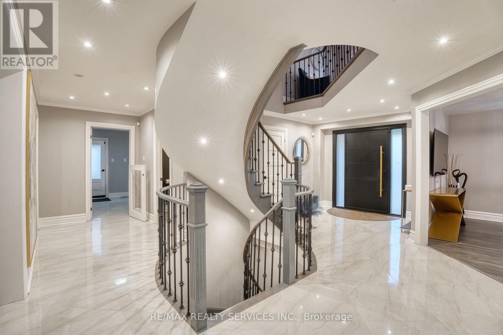 21 Inder Heights Drive, Brampton, Ontario  L6Z 3M7 - Photo 32 - W12164797