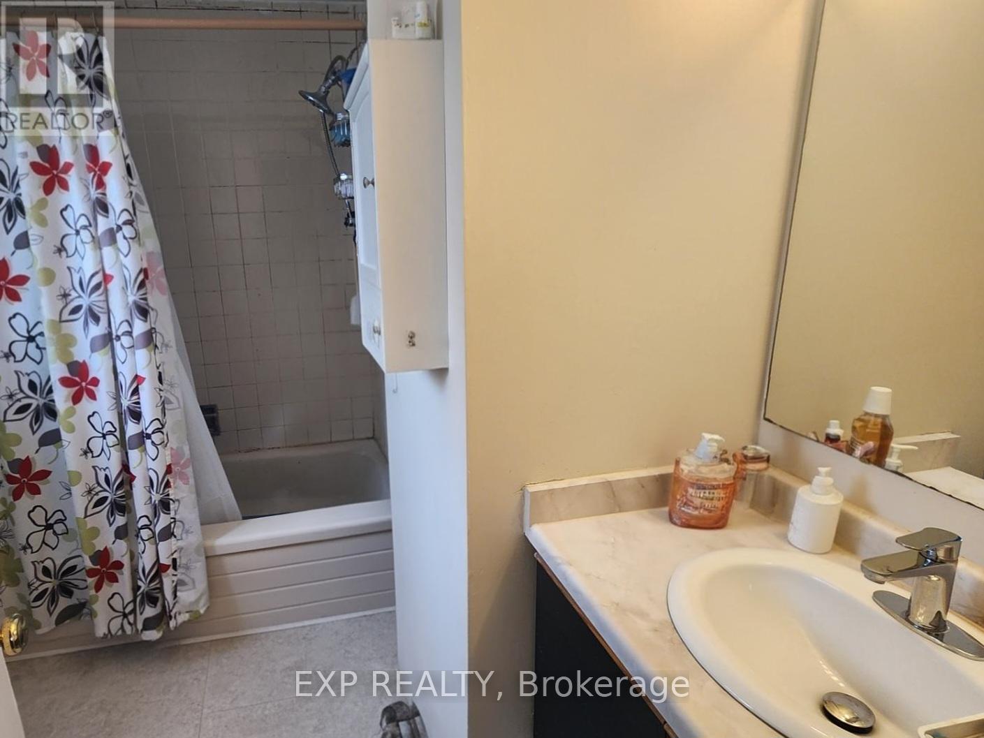 4302 Mayflower Drive, Mississauga, Ontario  L5R 1T7 - Photo 11 - W12164819