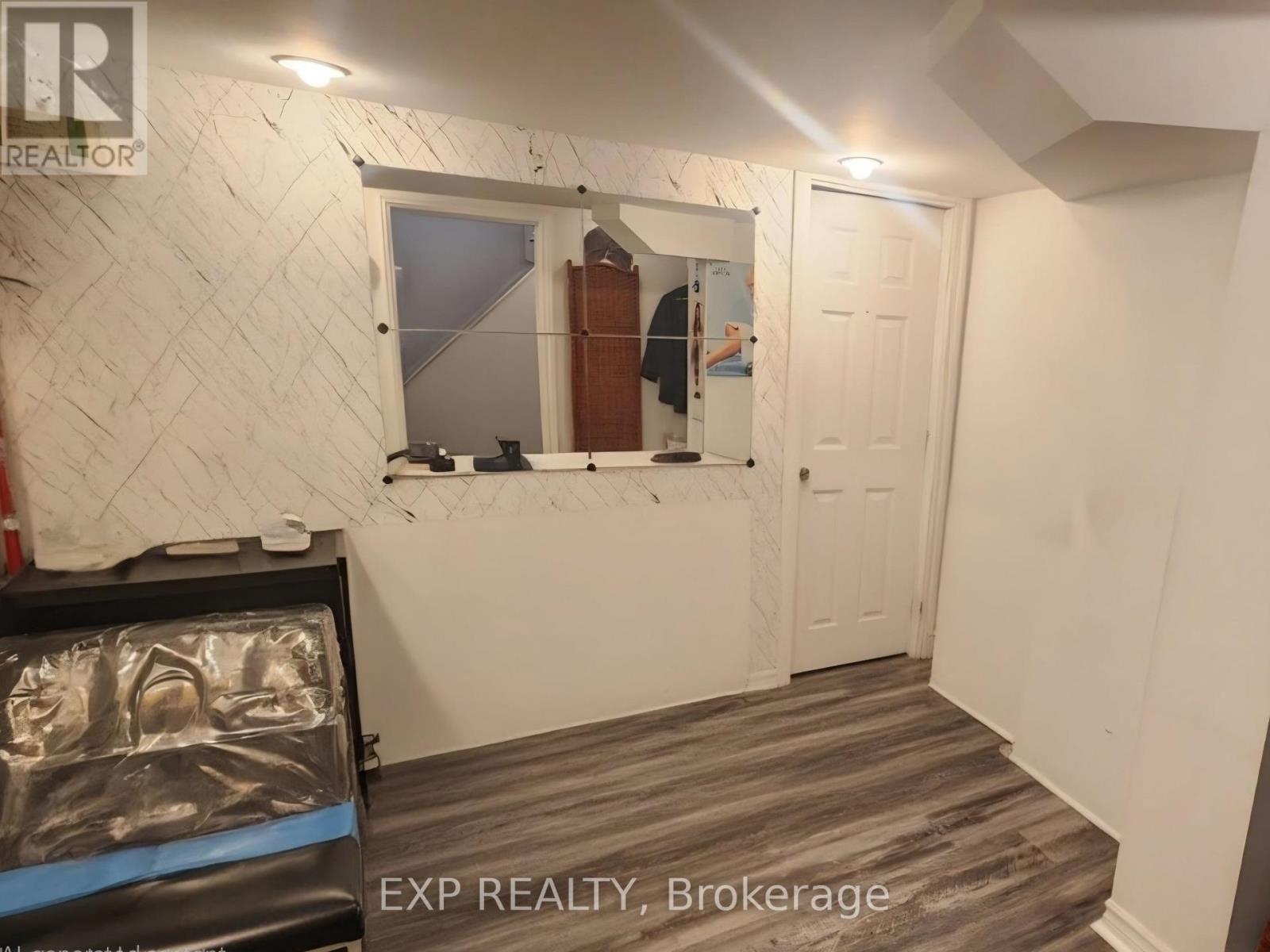 4302 Mayflower Drive, Mississauga, Ontario  L5R 1T7 - Photo 16 - W12164819