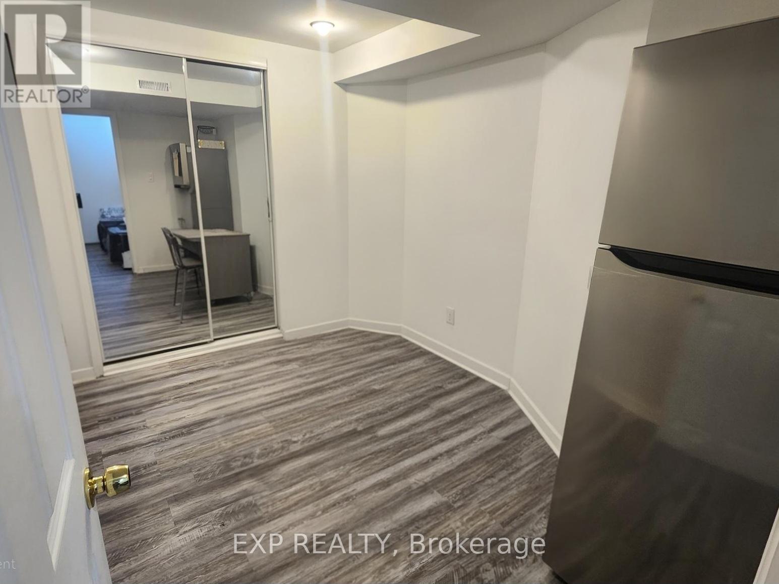 4302 Mayflower Drive, Mississauga, Ontario  L5R 1T7 - Photo 19 - W12164819