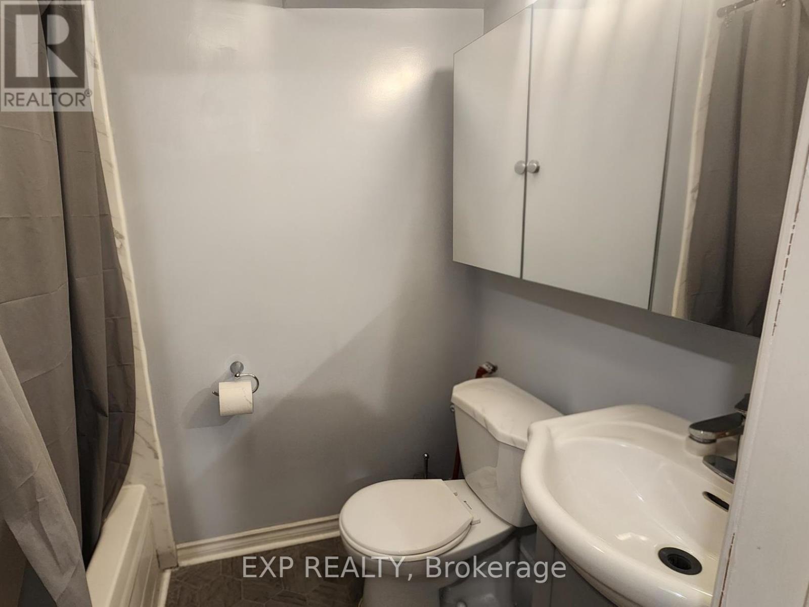 4302 Mayflower Drive, Mississauga, Ontario  L5R 1T7 - Photo 20 - W12164819