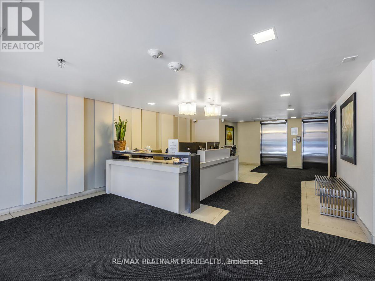 812 - 11 Superior Avenue, Toronto, Ontario  M8V 0A7 - Photo 4 - W12164901