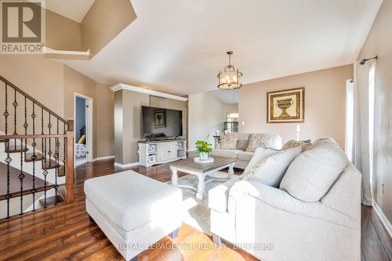 71 Hunter Road, Orangeville, Ontario  L9W 5C5 - Photo 7 - W12164905