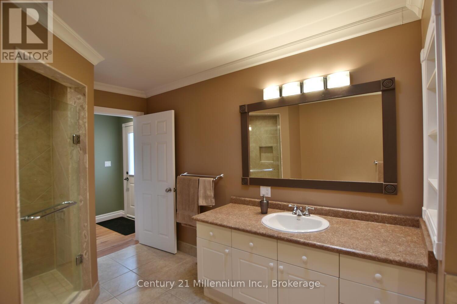 48 Indianola Crescent, Wasaga Beach, Ontario  L9Z 2W3 - Photo 30 - S12165024