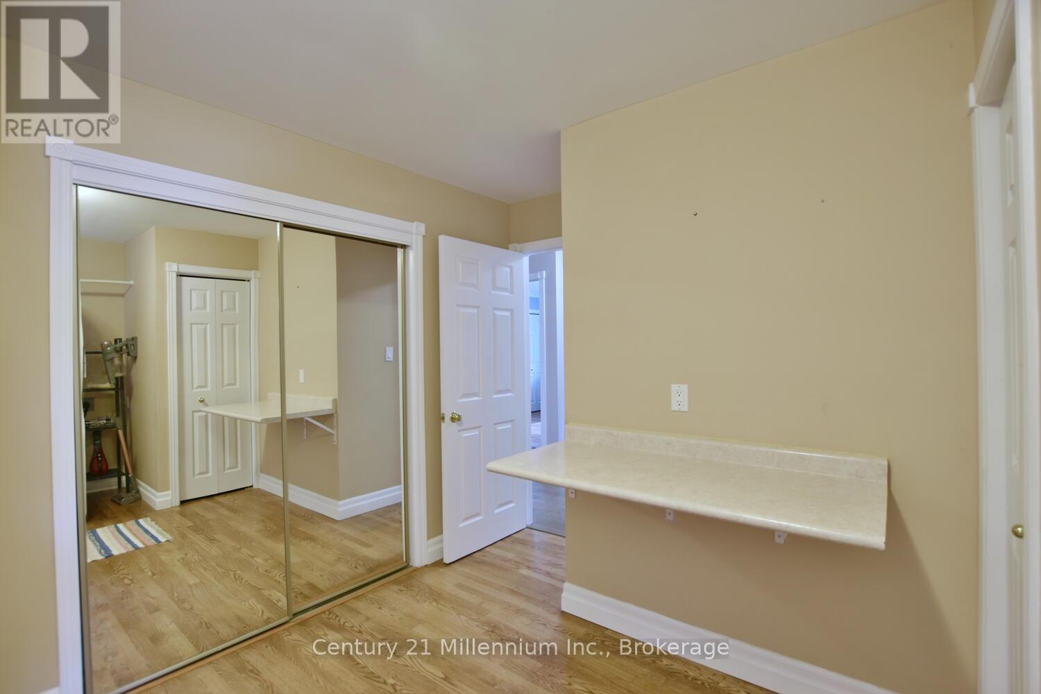 48 Indianola Crescent, Wasaga Beach, Ontario  L9Z 2W3 - Photo 44 - S12165024