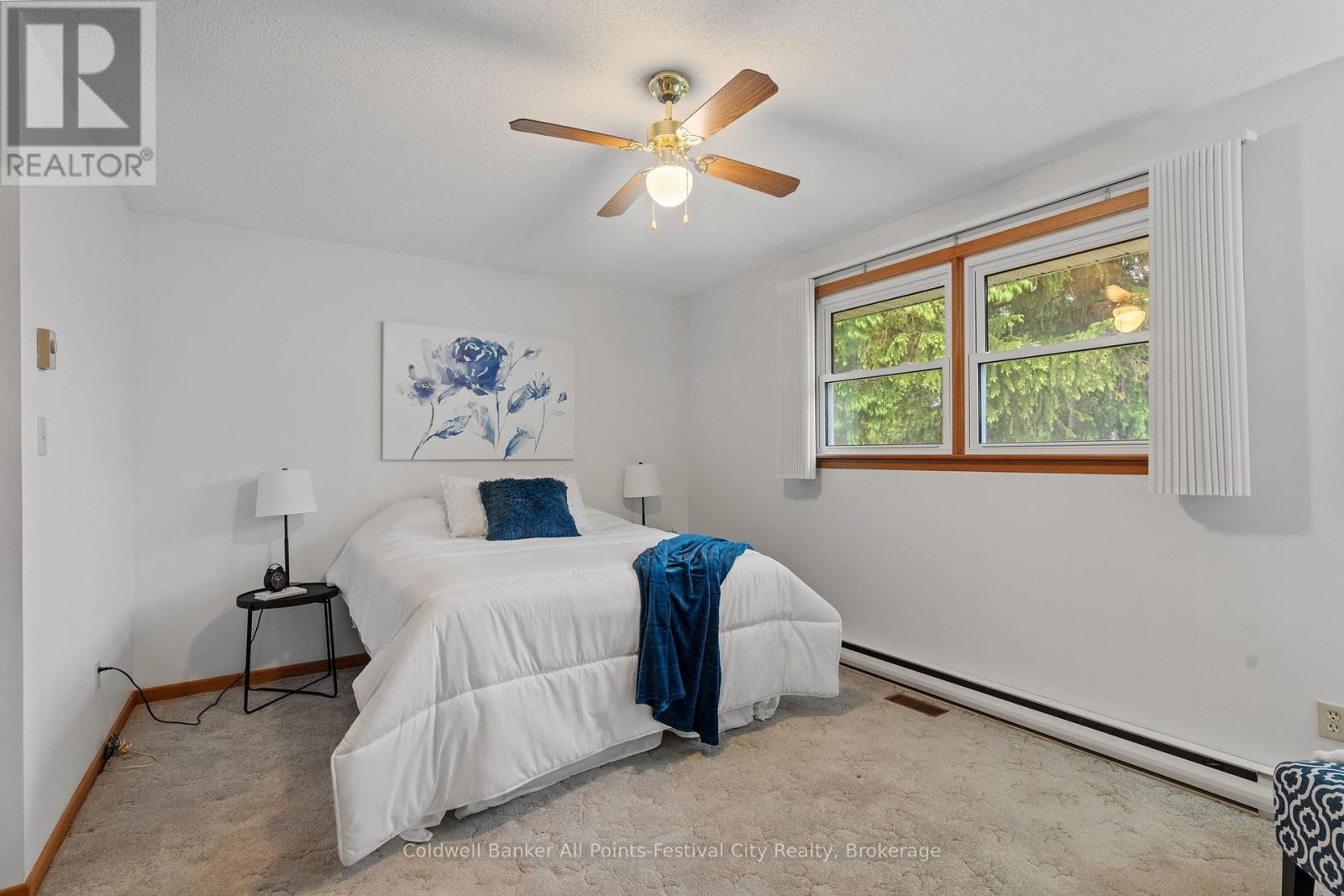 4 Suncoast Drive W, Goderich (Goderich Town), Ontario  N7A 1X1 - Photo 20 - X12165011