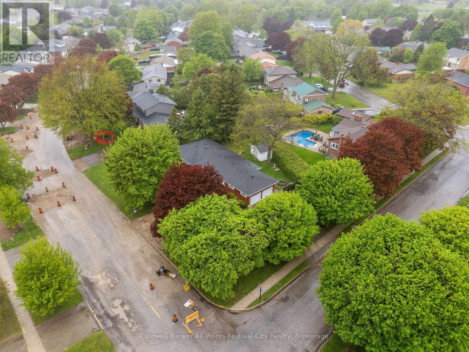 4 Suncoast Drive W, Goderich (Goderich Town), Ontario  N7A 1X1 - Photo 42 - X12165011