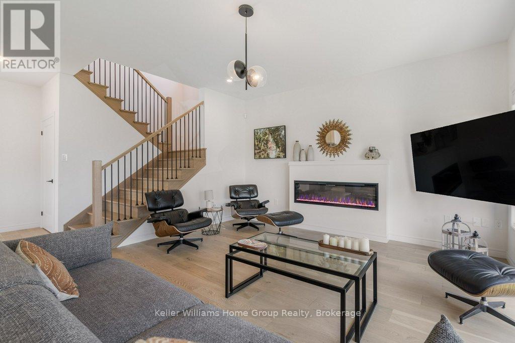 48 Macalister Boulevard, Guelph (Kortright East), Ontario  N1G 0G6 - Photo 15 - X12165070