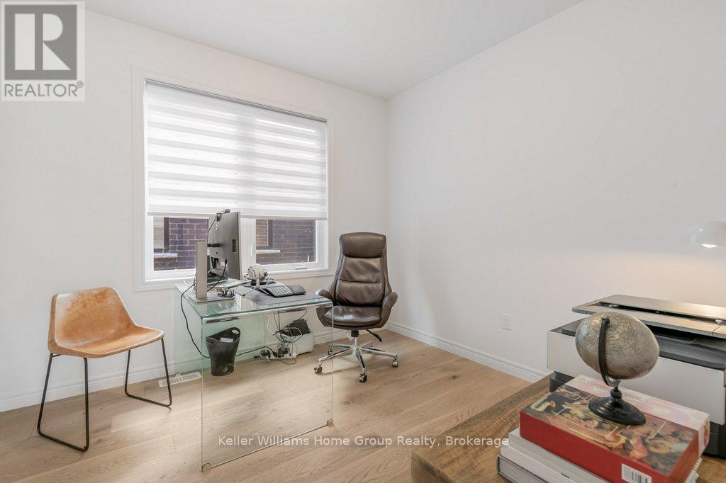 48 Macalister Boulevard, Guelph, Ontario  N1G 0G6 - Photo 17 - X12165070