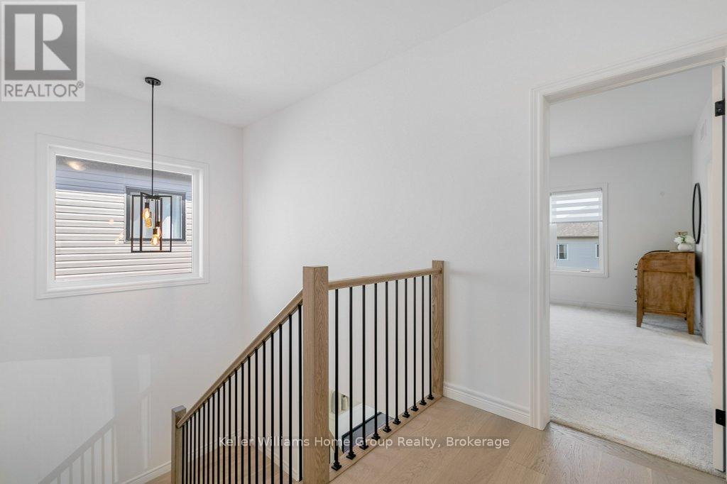 48 Macalister Boulevard, Guelph (Kortright East), Ontario  N1G 0G6 - Photo 19 - X12165070
