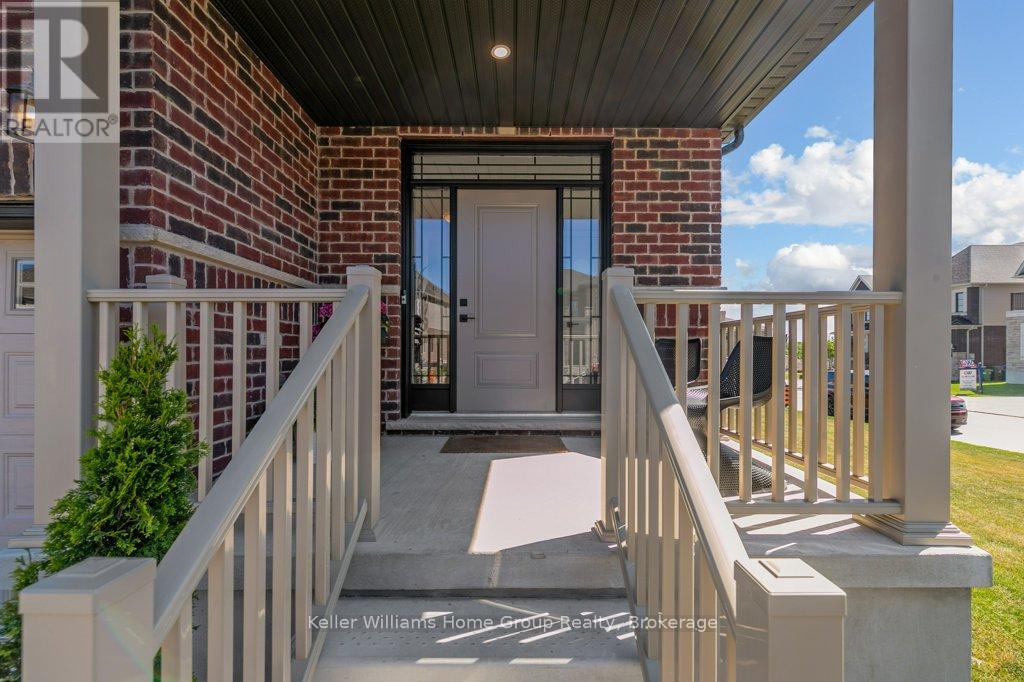 Property at 48 MACALISTER BOULEVARD image 5