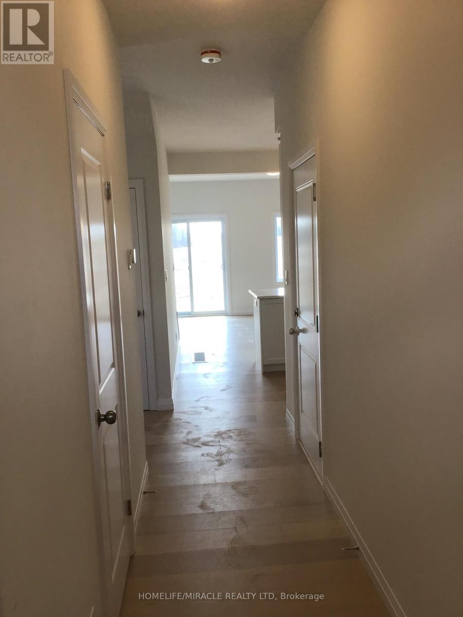 248 Green Gate Boulevard, Cambridge, Ontario  N1T 0H6 - Photo 2 - X12164703