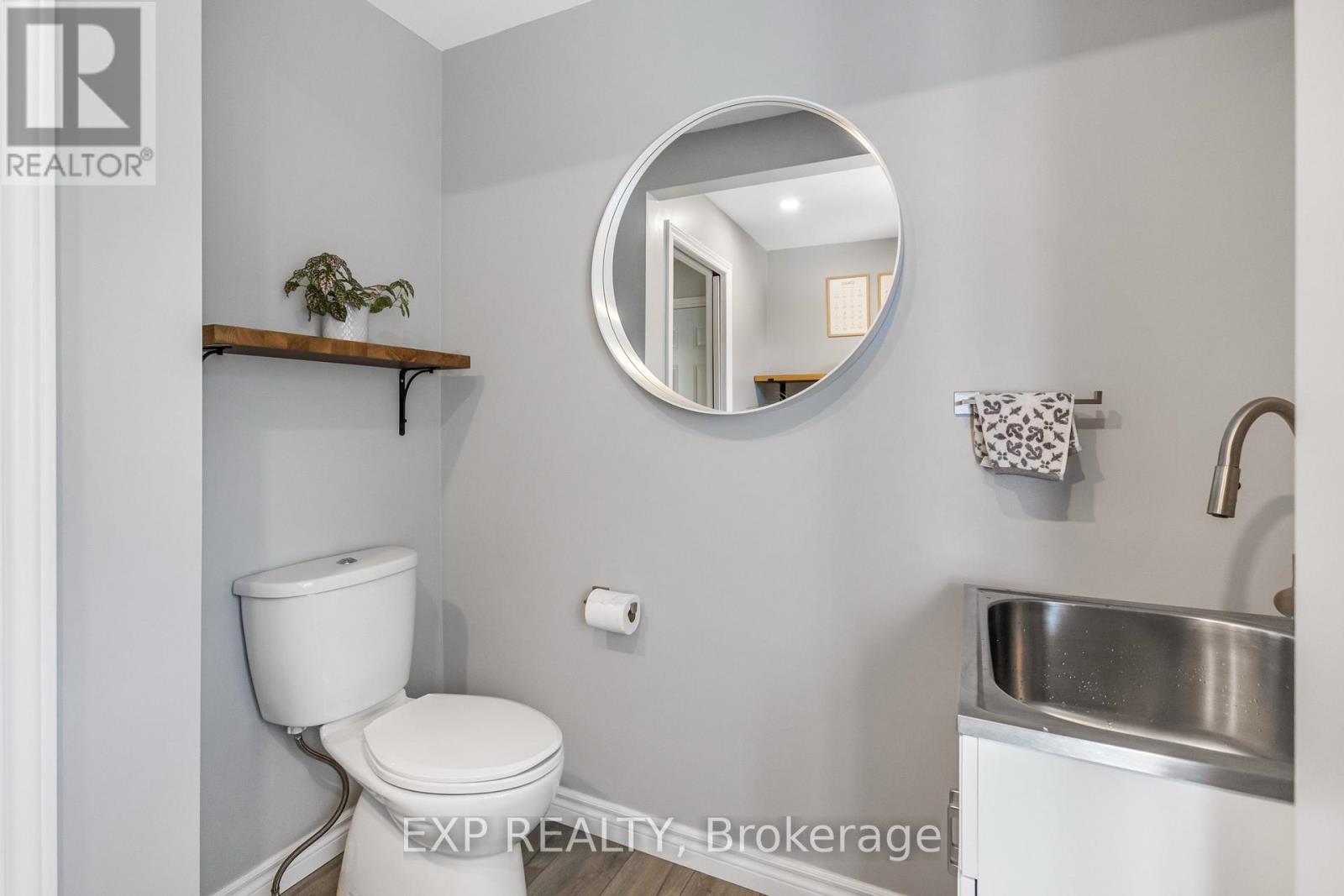 30 Guernsey Drive, Hamilton, Ontario  L8E 4R1 - Photo 14 - X12164823