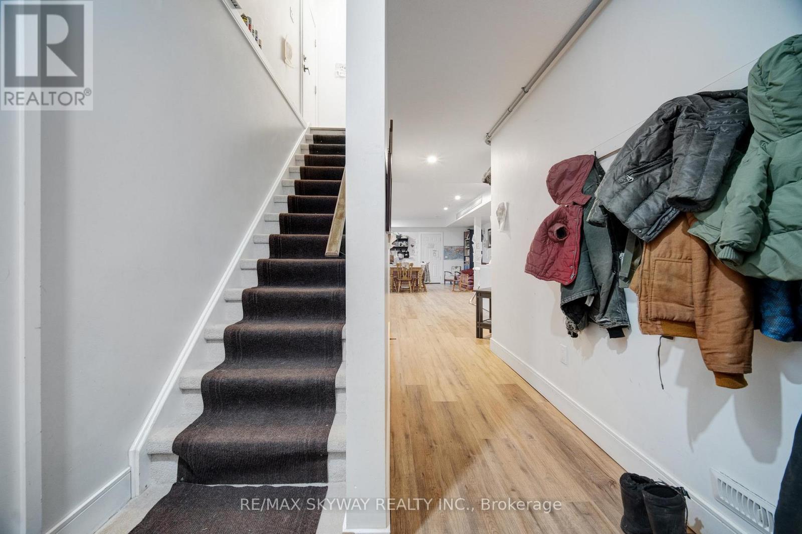 Photo 34 of 39 for 3314 David Milne Way W