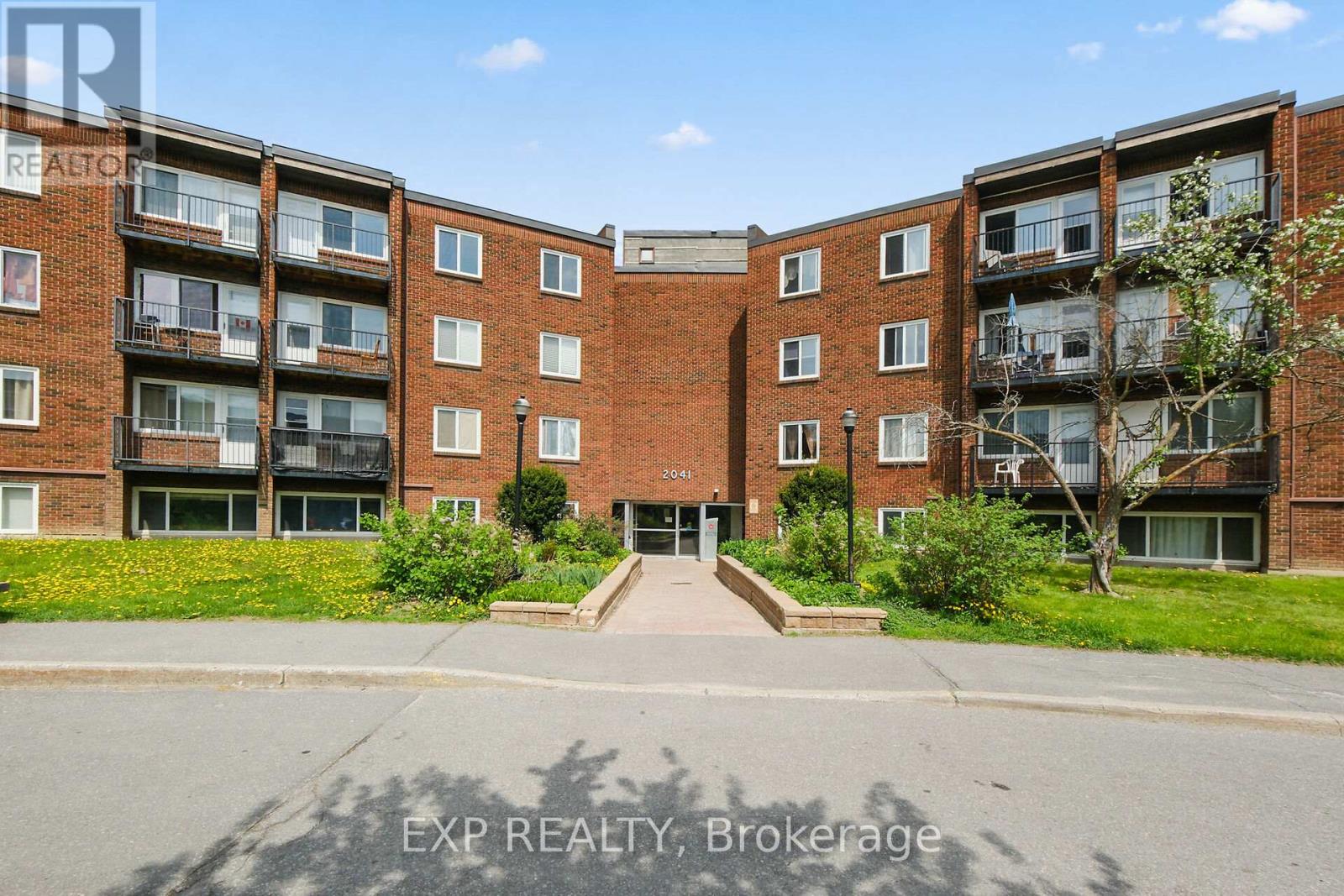 Property at 305B - 2041 ARROWSMITH DRIVE image 3