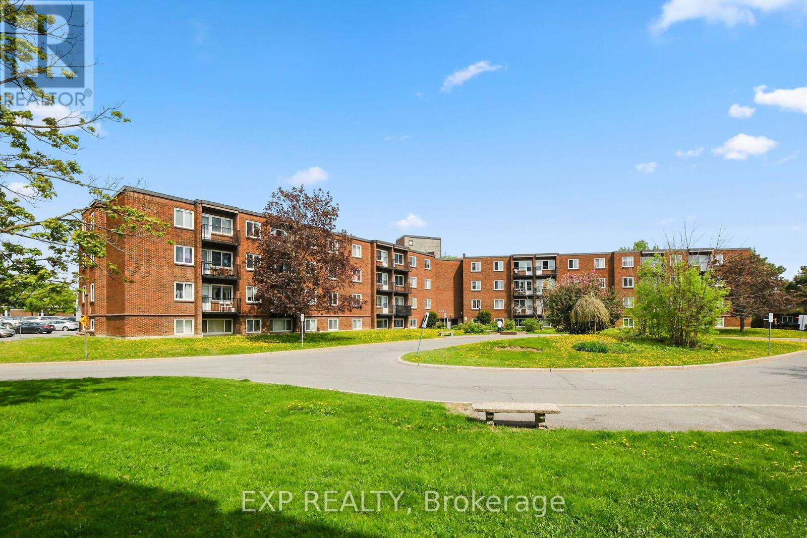 305b - 2041 Arrowsmith Drive, Ottawa, Ontario  K1J 7V7 - Photo 25 - X12164986