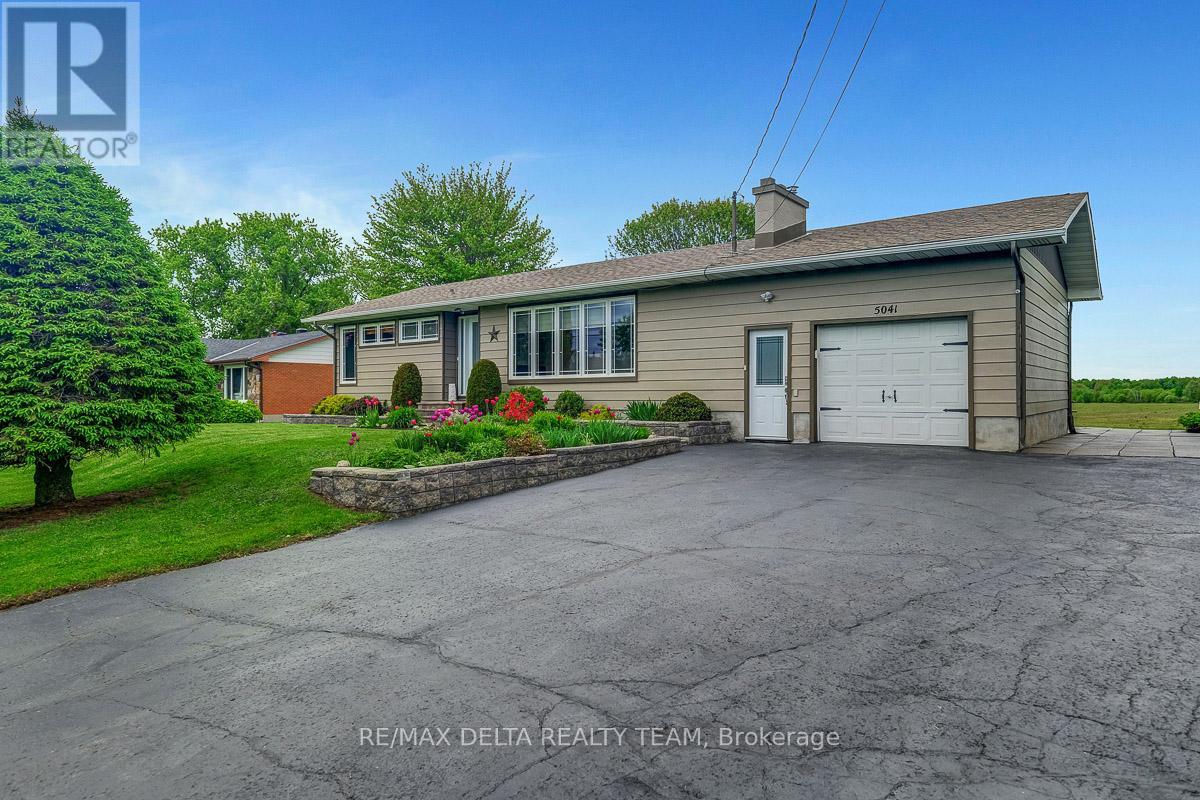 5041 Thunder Road, Ottawa, Ontario  K0A 1K0 - Photo 2 - X12164999