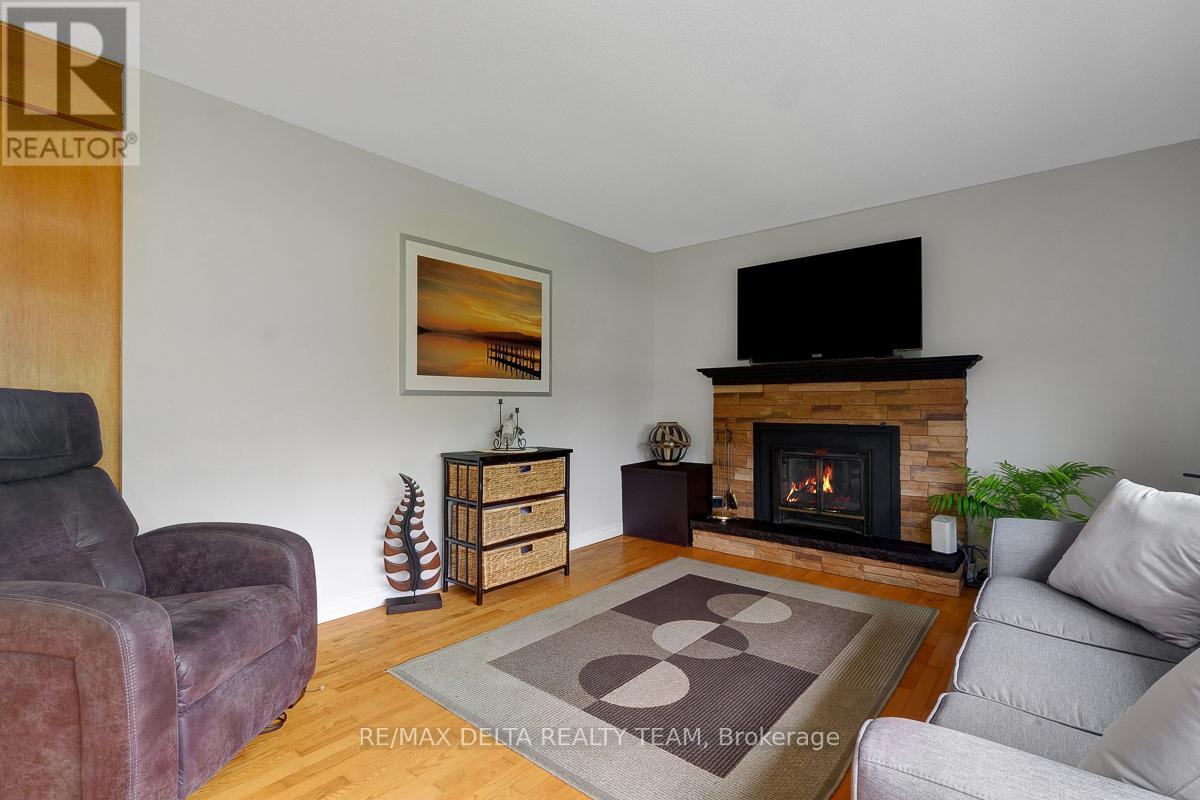 5041 Thunder Road, Ottawa, Ontario  K0A 1K0 - Photo 8 - X12164999