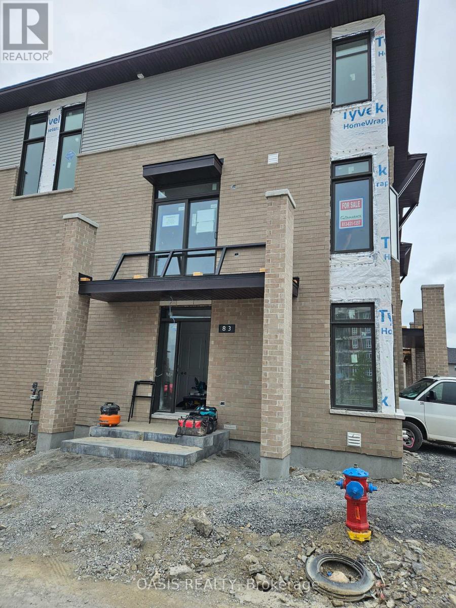 83 Rawah Private, Ottawa, Ontario  K2S 3E2 - Photo 2 - X12165038