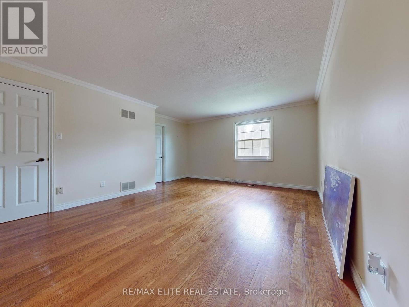 30 Cynthia Crescent, Richmond Hill, Ontario  L4E 2P8 - Photo 20 - N12136925