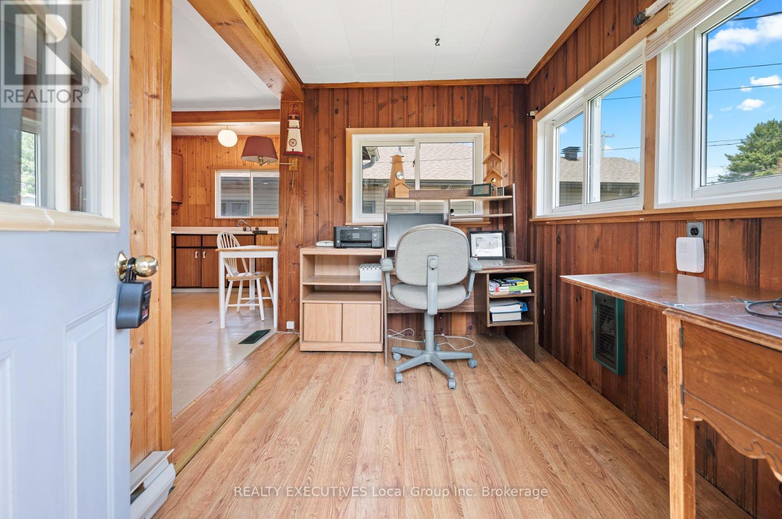 931 Premier Road, North Bay, Ontario  P1A 2H7 - Photo 15 - X12164916