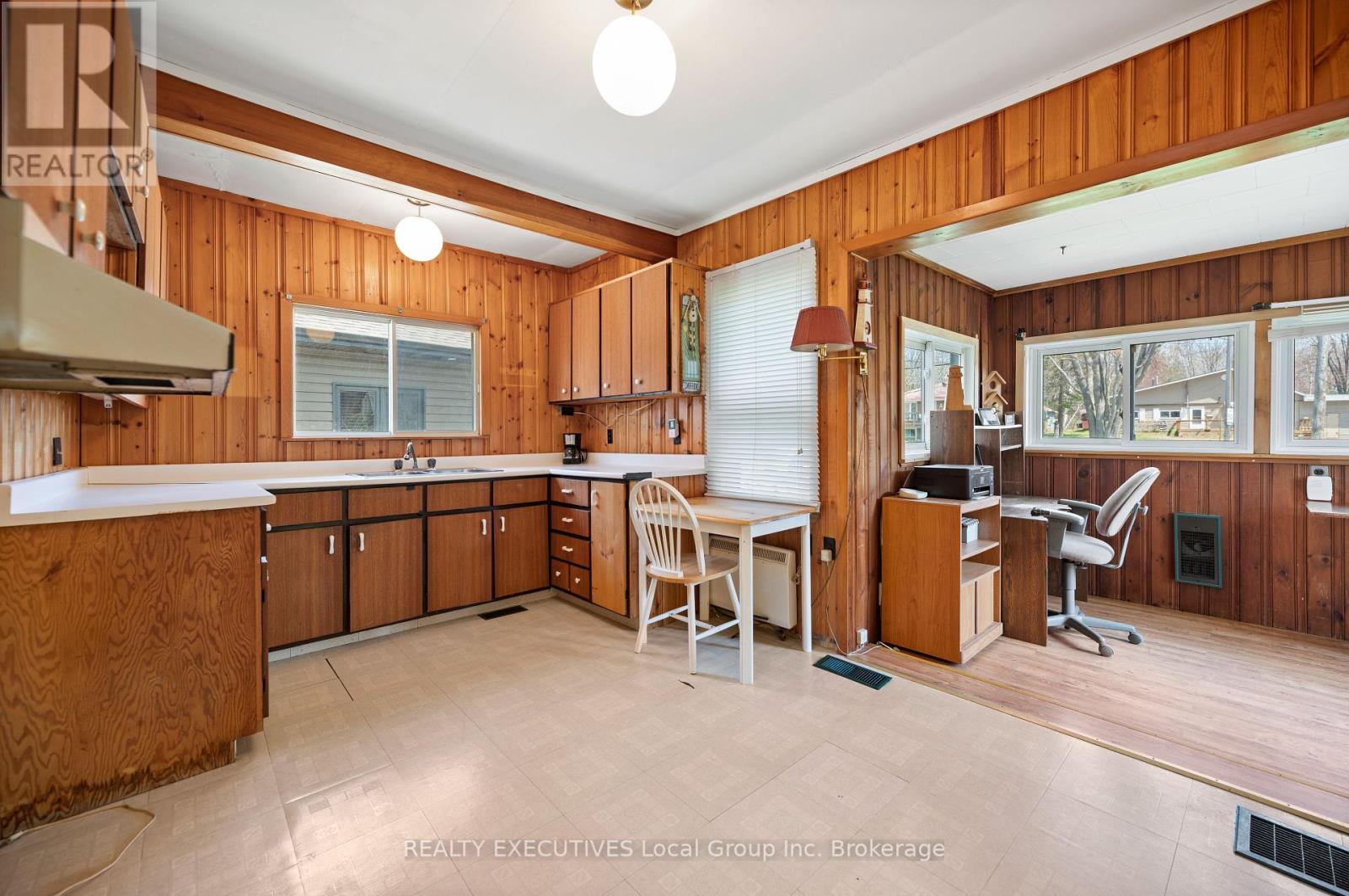 931 Premier Road, North Bay, Ontario  P1A 2H7 - Photo 16 - X12164916