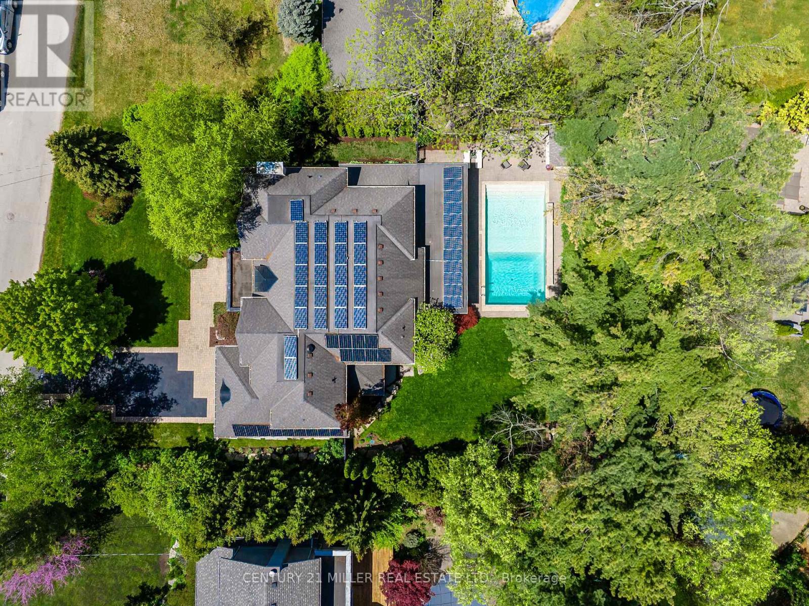 267 Eastcourt Road, Oakville, Ontario  L6J 4Y5 - Photo 4 - W12037894